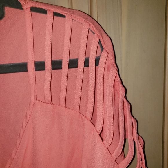 Torrid Womens Plus sz 2X open shoulder blouse shirt Short sleeves - Picture 3 of 4